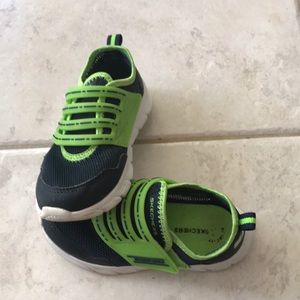 Skechers sneaker - toddler size 9
